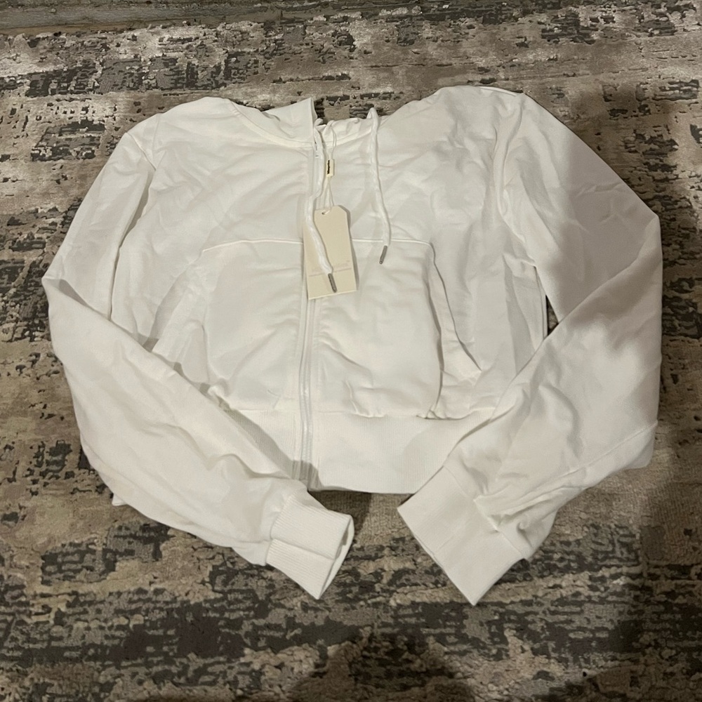 NWT Milanpavilion Whote Crop Zip Up Hoodie Size Medium